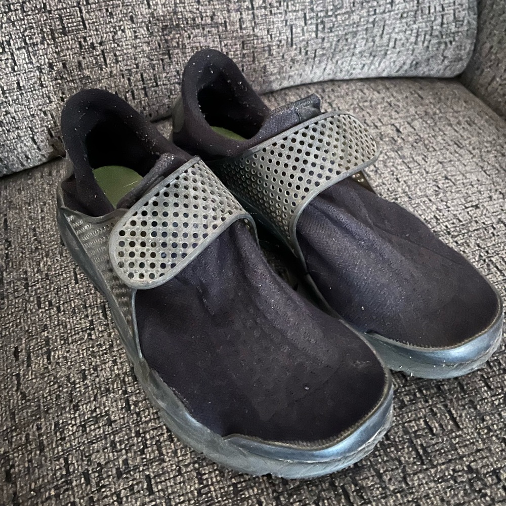 Nike sock darts